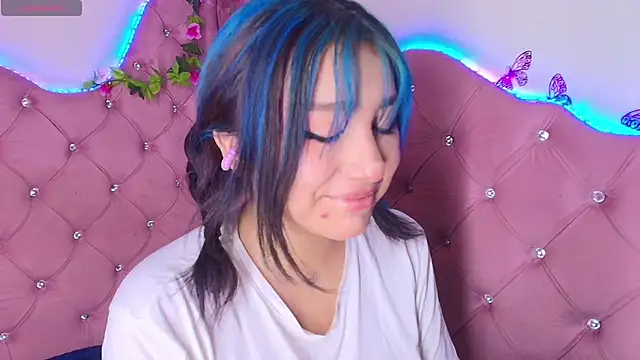 sophiievv online show from 04/17/26, 07:38