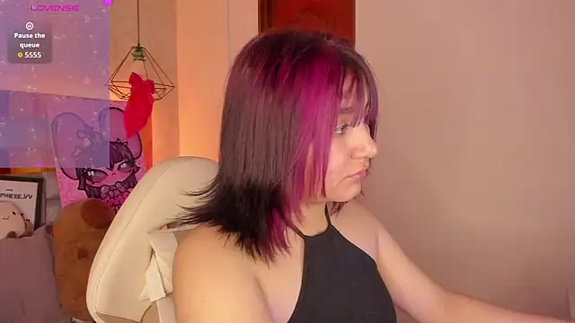 sophiievv online show from 12/15/25, 06:25