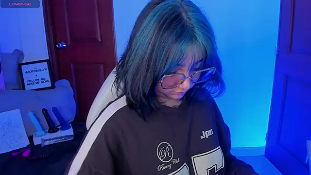 sophiievv online show from 02/09/26, 06:17