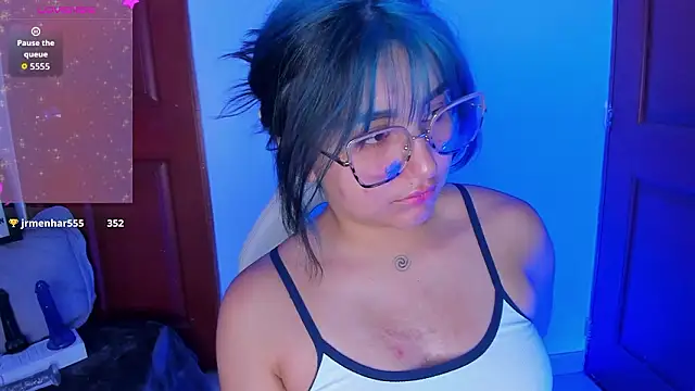 sophiievv online show from 02/12/26, 07:19