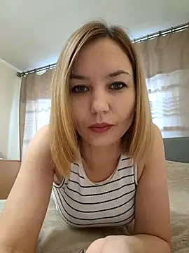 VeroLoverx online show from 11/16/25, 10:53