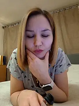 VeroLoverx online show from 12/22/25, 06:19