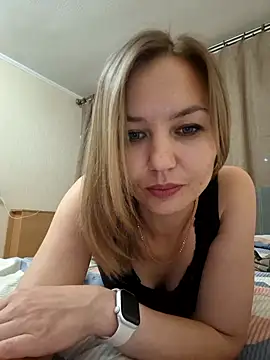 Snapshot of VeroLoverx chatting on 09/21/25, 08:14 VeroLoverx online show from 09/21/25, 08:14