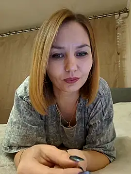 VeroLoverx online show from 12/17/25, 07:08