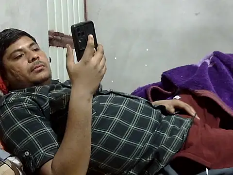 Snapshot of Ajmersingh335512 chatting on 02/15/26, 03:44 Ajmersingh335512 online show from 02/15/26, 03:44