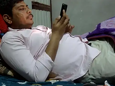 Snapshot of Ajmersingh335512 chatting on 02/17/26, 02:47 Ajmersingh335512 online show from 02/17/26, 02:47