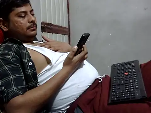 Snapshot of Ajmersingh335512 chatting on 02/23/26, 02:28 Ajmersingh335512 online show from 02/23/26, 02:28