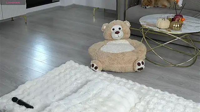 Ellyxxxelly online show from 10/22/25, 10:58