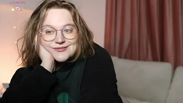 Alissa S online show from 03/18/25, 02:28