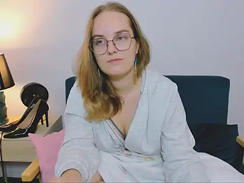 AliceCrazy69 online show from 11/20/25, 02:40