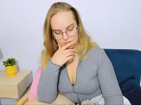 AliceCrazy69 online show from 11/06/25, 02:54