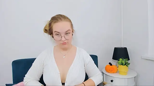 AliceCrazy69 online show from 11/14/25, 01:04