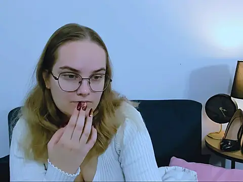 AliceCrazy69 online show from 11/21/25, 12:48