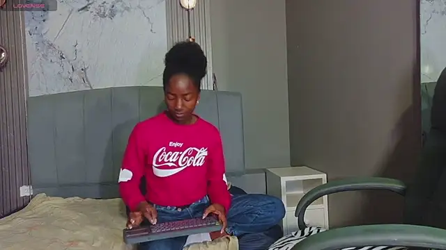 katia green1 online show from 11/02/25, 11:59