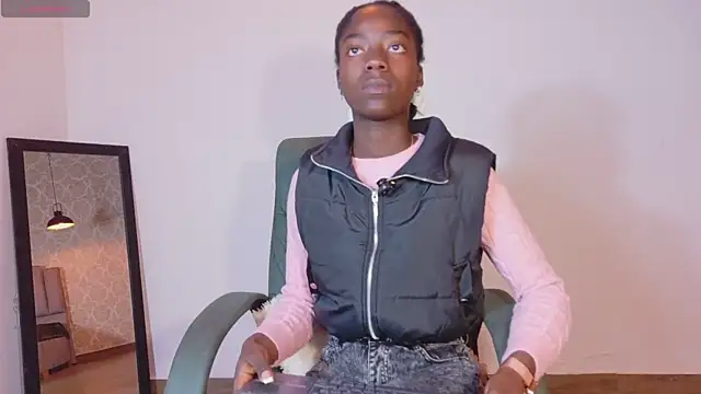 katia green1 online show from 12/16/25, 12:20