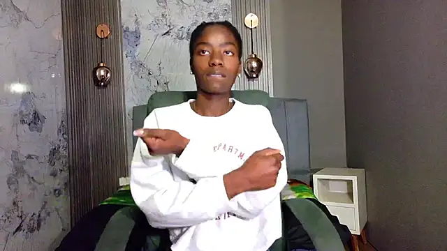 katia green1 online show from 12/01/25, 12:06