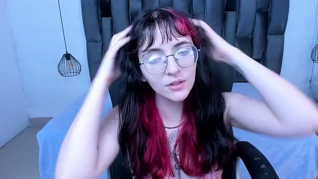 AfroditaLeclair online show from 10/19/25, 06:32