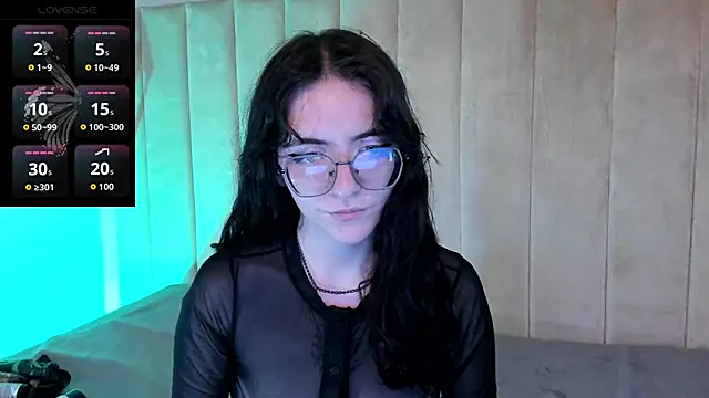 AfroditaLeclair online show from 10/04/25, 07:04