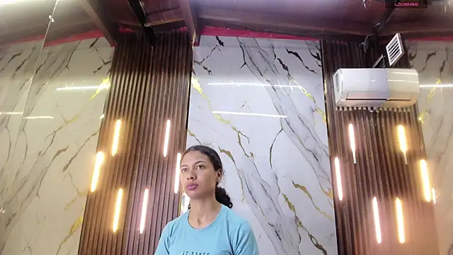 VictoriaDuart online show from 01/10/26, 08:48