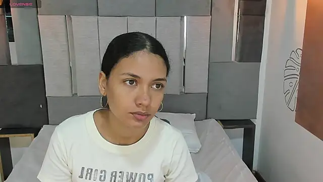 VictoriaDuart online show from 02/08/26, 07:55