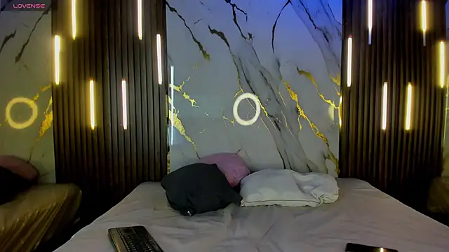 VictoriaDuart online show from 11/09/25, 08:24