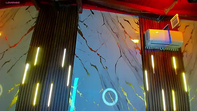 VictoriaDuart online show from 10/16/25, 08:28