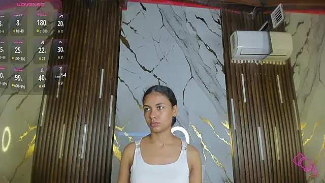 VictoriaDuart online show from 03/11/26, 02:00