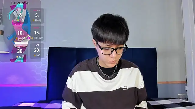 Tsuki Maru online show from 11/24/25, 08:31