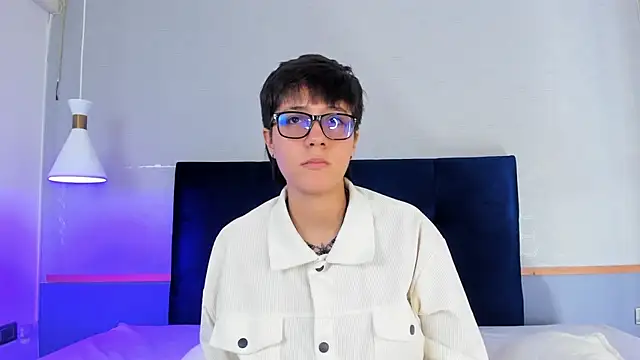 Tsuki Maru online show from 12/05/25, 08:17