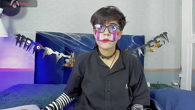 Tsuki Maru online show from 10/29/25, 08:30