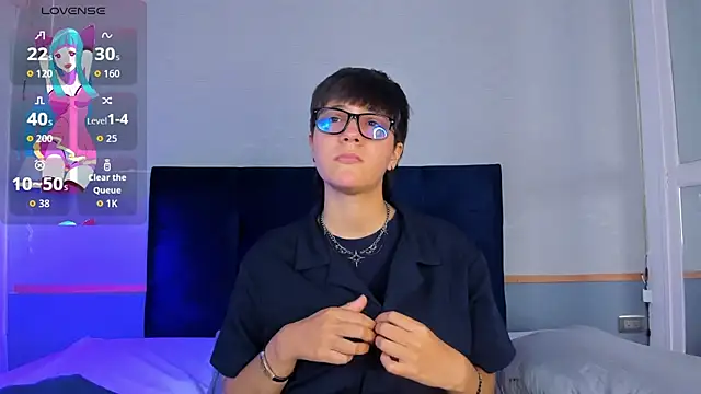 Tsuki Maru online show from 12/04/25, 07:57