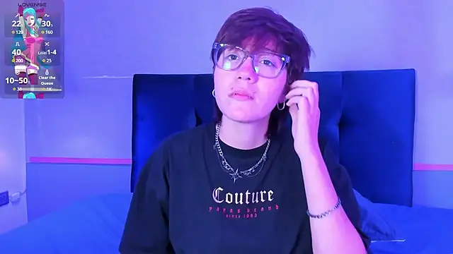 Tsuki Maru online show from 02/10/26, 10:47