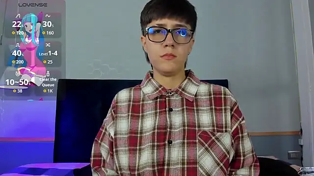 Tsuki Maru online show from 11/08/25, 08:01