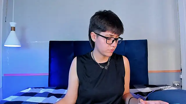 Tsuki Maru online show from 11/20/25, 08:31