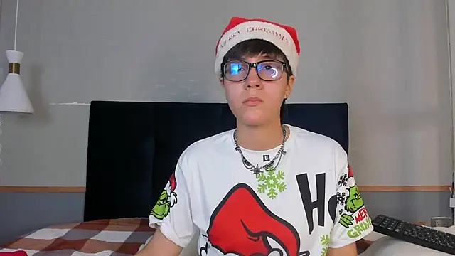 Tsuki Maru online show from 12/03/25, 07:13