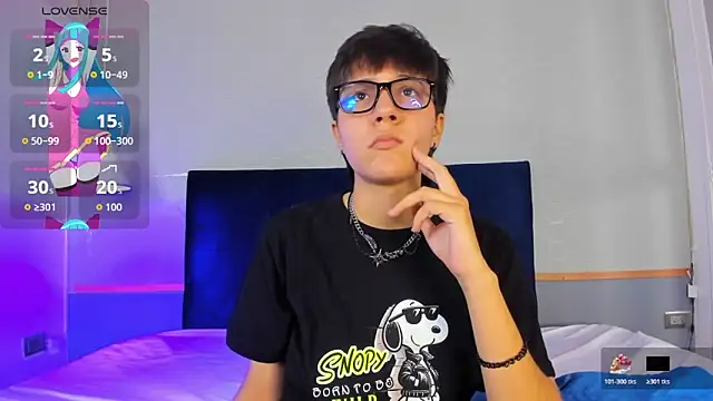 Tsuki Maru online show from 11/28/25, 08:42