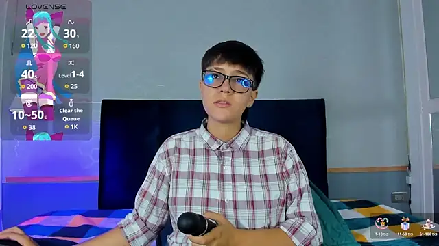 Tsuki Maru online show from 11/07/25, 08:13