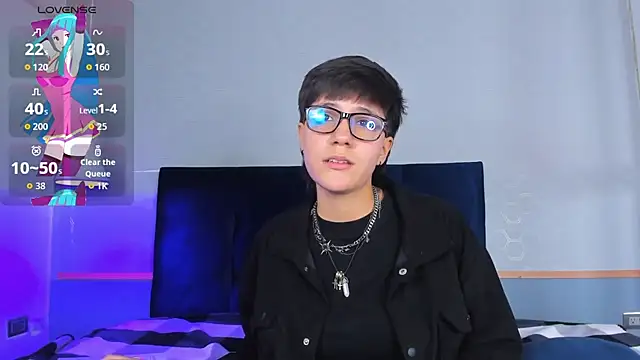 Tsuki Maru online show from 12/15/25, 04:18