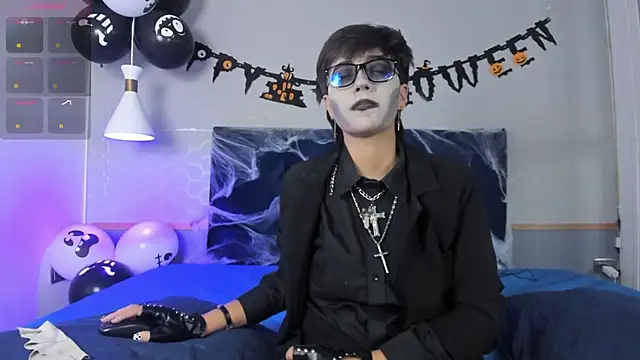 Tsuki Maru online show from 10/14/25, 07:58