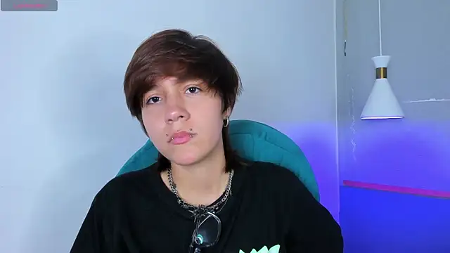 Tsuki Maru online show from 04/12/26, 08:45