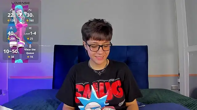 Tsuki Maru online show from 11/25/25, 07:58