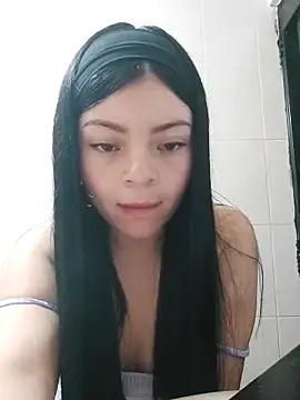 LunaJacobs online show from 11/25/25, 11:37