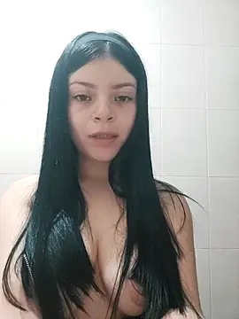 LunaJacobs online show from 11/12/25, 12:15