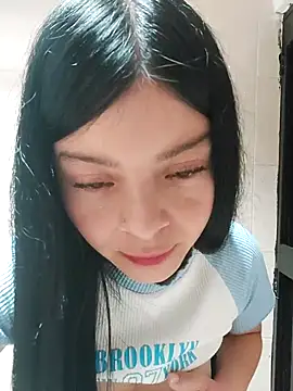 LunaJacobs online show from 05/02/26, 06:02