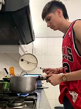 Luck  090 online show from 10/01/25, 03:16