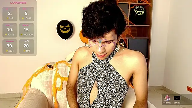 E R O S  online show from 10/31/25, 09:32