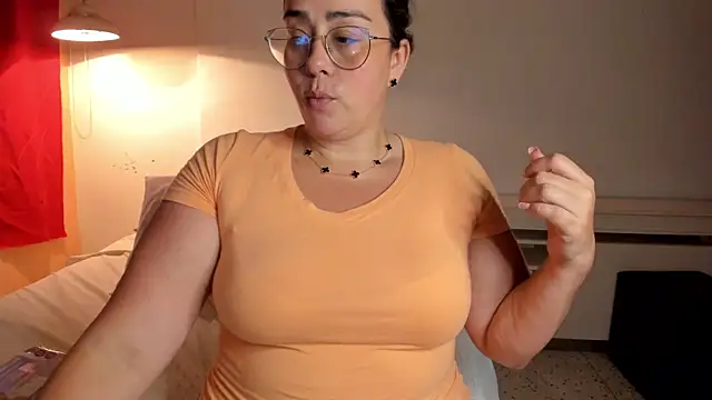 Snapshot of AnastaciaBlues chatting on 01/08/26, 04:18 AnastaciaBlues online show from 01/08/26, 04:18