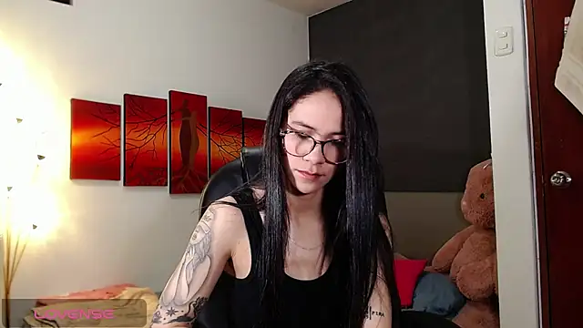 Ashley olivares online show from 11/02/25, 08:36