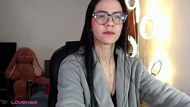 Ashley olivares online show from 11/08/25, 07:28