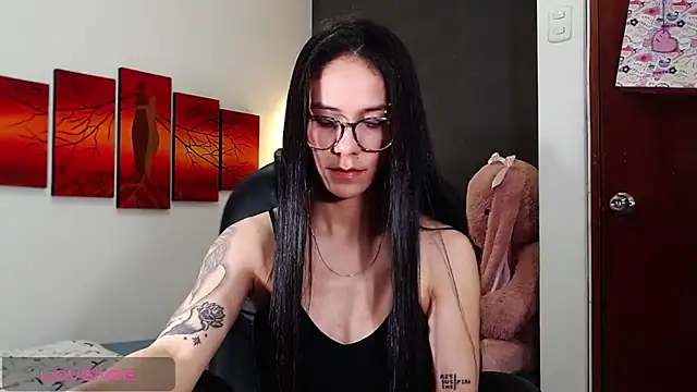 Ashley olivares online show from 10/27/25, 12:55